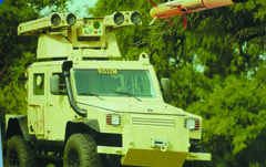 南非“流浪者”顶置武器站