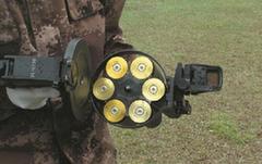 LG4型40毫米转轮榴弹发射器