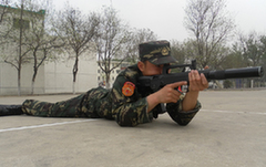 国产新型QCW05式5.8毫米微冲