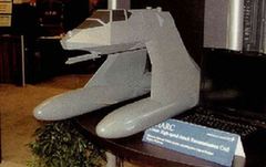 美国“鲨鱼”隐身高速艇