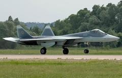 俄军T-50五代机又换新式涂装