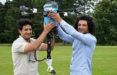 难民兄弟发明扫雷无人机