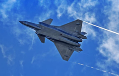 国产隐形战机歼-20即将首秀