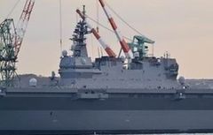 日本直升机驱逐舰“加贺”号正式服役