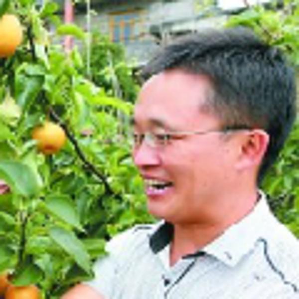 警花常鸿玲：警车是办公桌图片