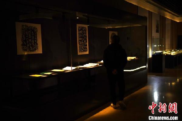 ����ٰ��̴��׹�����չ70��Ƭ�׹�����