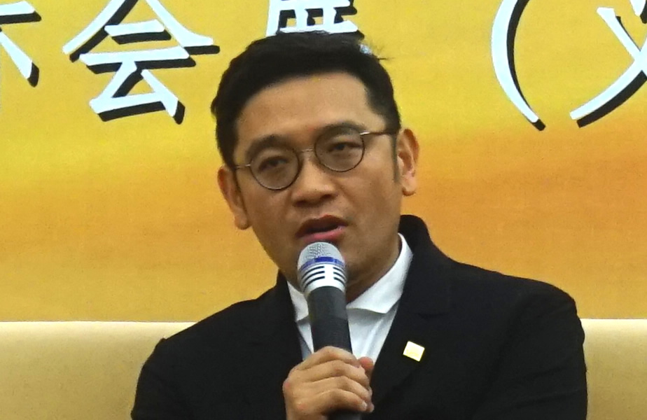 洛可可设计集团董事长贾伟