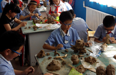 推进学校美术教育工作