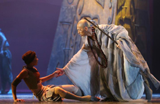 大型舞剧《法显》首映剧照