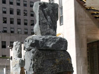 纽约举行《人之本性》雕塑展