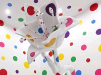 日本艺术家草间弥生上海个展