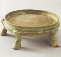 南朝青瓷五足砚