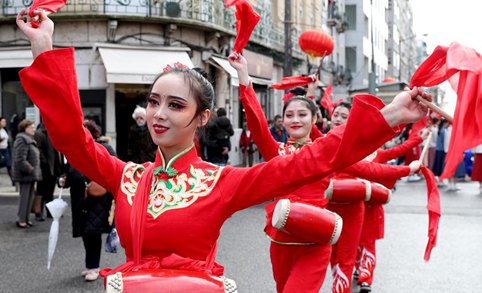 People across world celebrate upcoming Chinese New Year