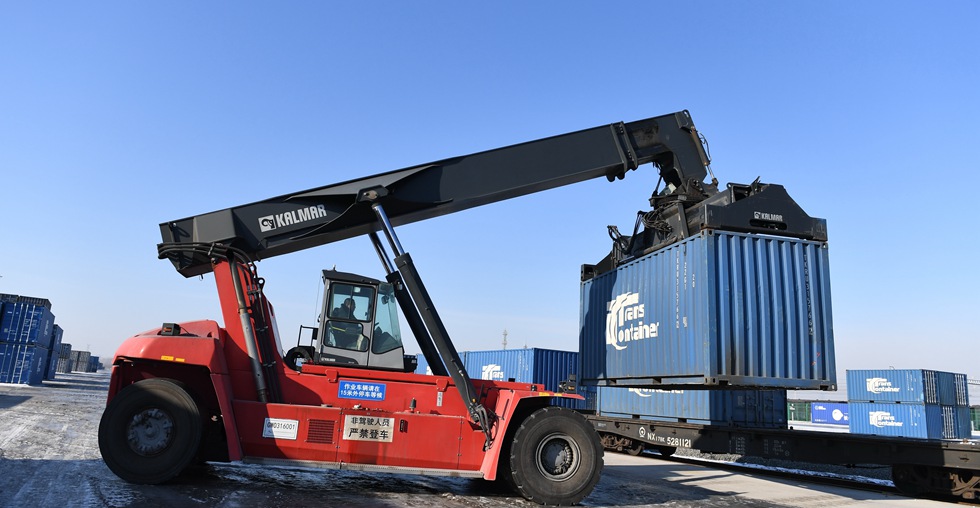 597 containers of goods shipped from China port to Europe in 2021