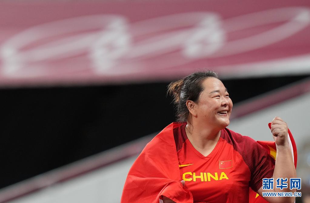 当日,中国选手王峥在东京奥运会女子链球决赛中获得银牌.