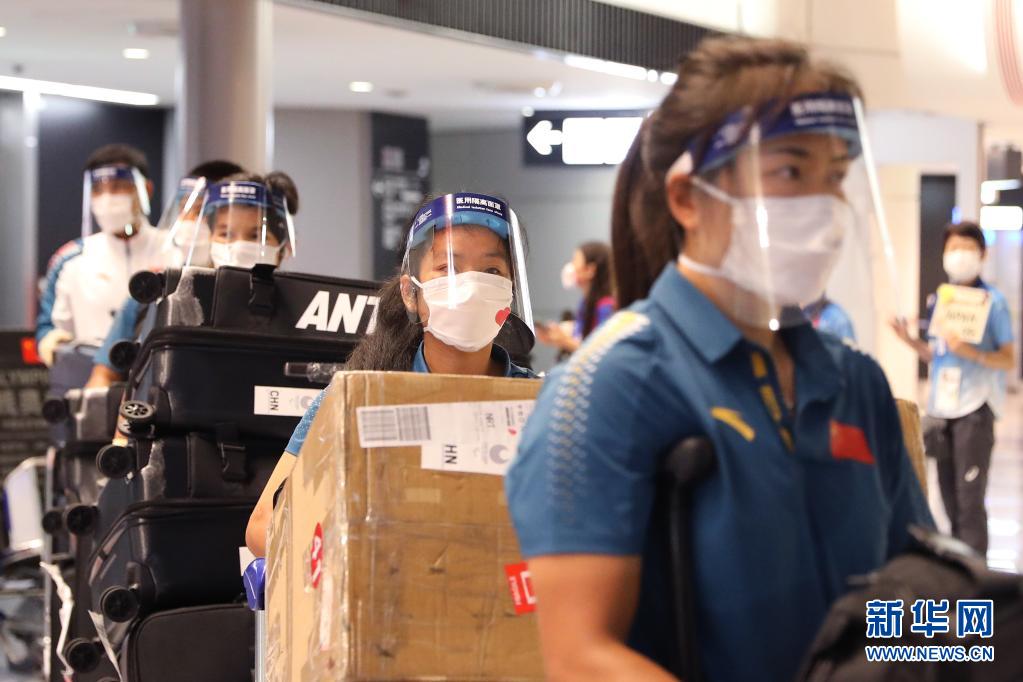 中国残奥代表团首批队伍顺利抵达东京