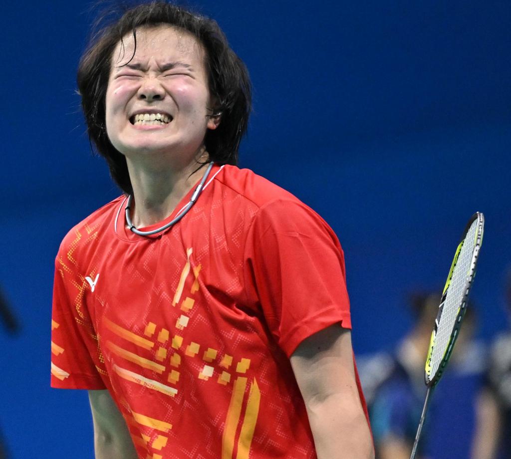 羽球老将们的全运谢幕：灯光渐暗 掌声未散_黄雅琼羽毛球职业生涯_郑思维黄雅琼全运金牌