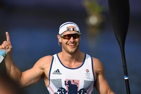 男子200米单人皮艇：英国选手夺得金牌