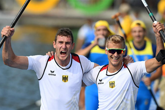男子1000米双人划艇：德国选手夺冠