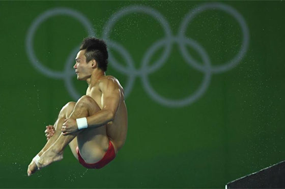 跳水男子10米台：邱波获第六名