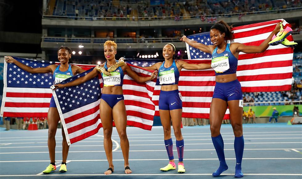 女子4X400米决赛：美国队夺冠