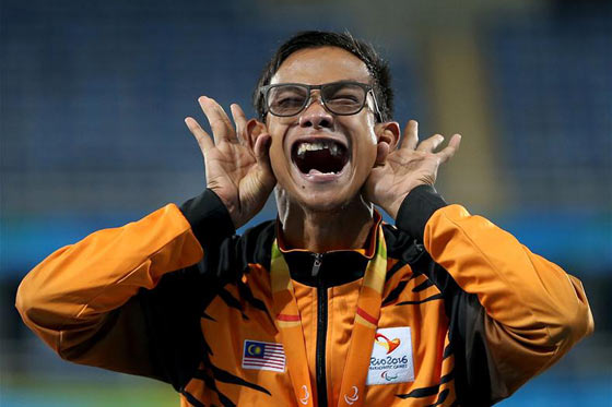 男子100米T36级：马来西亚夺金