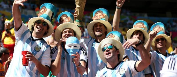 阿根廷VS比利时:球迷热情点燃赛场
