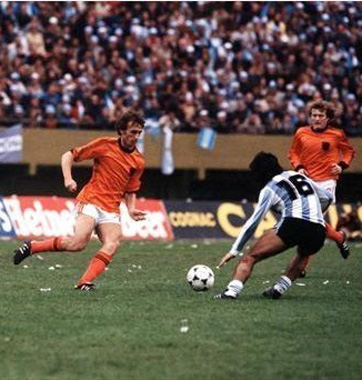 1978年世界杯决赛：肯佩斯两球 阿根廷折桂