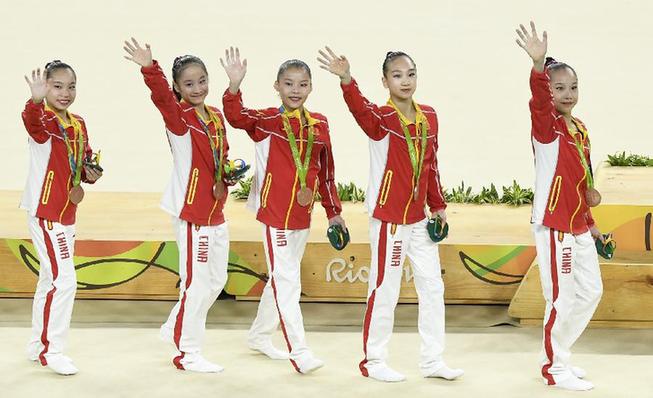 体操女子团体赛中国队获得季军