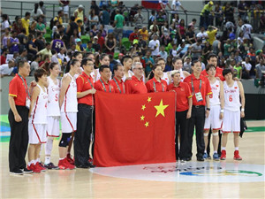 中国女篮43分不敌美国结束奥运小组征程