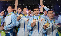 乌兹别克斯坦里约奥运选手凯旋归国受夹道欢迎
