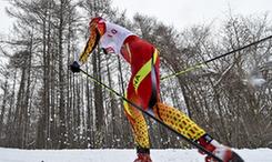 中國選手李宏雪摘越野滑雪5公里賽銅牌