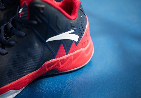 服装品牌扎堆&ldquo;泛体育&rdquo;事业，运动休闲持续升温