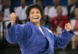 中国柔道协会主席冼东妹入驻国际柔联名人堂