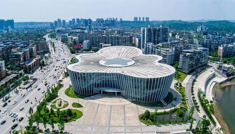 一滴水也能反映太阳的光辉！广安红色马拉松折射小平故里之变