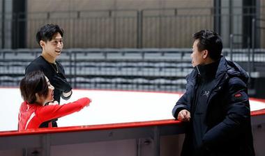 “葱桶组合”期待回归　四大洲赛欲演高难编排