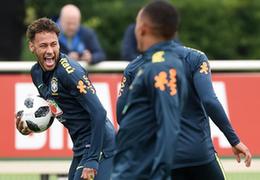 “大巴黎”主帅：目前判定内马尔缺阵期限为时尚早