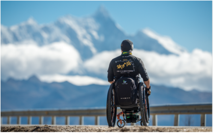 轮椅上的攀登者——钟承湛