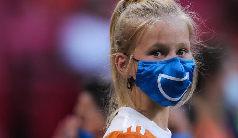 欧锦赛小组赛：&ldquo;笑脸&rdquo;球童