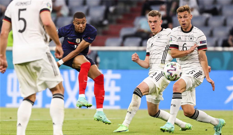 欧锦赛小组赛：法国战胜德国