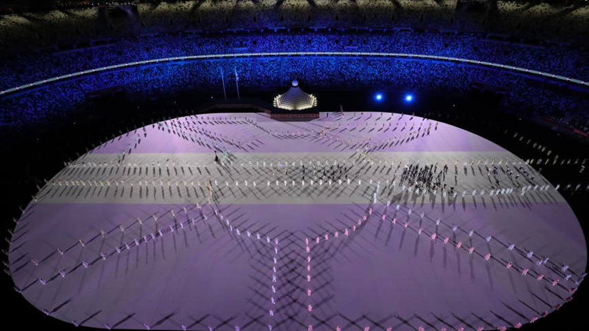 东京奥运会开幕式举行 各代表团入场