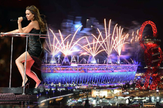 倫敦奧運會閉幕式精彩連連看:"辣妹"獻唱 焰火絢爛