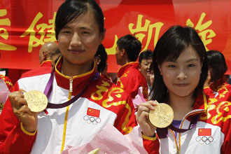 倫敦奧運會上海健兒-吳敏霞和徐莉佳凱旋