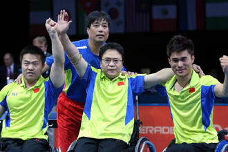 乒乓球男子团体4-5级：中国队夺冠