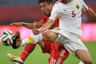 热身赛：国足2-0胜马其顿 于汉超打进首球