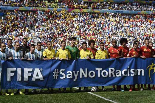足球——向种族歧视说不