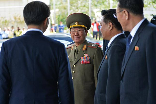 朝鲜高级代表团抵达仁川 将出席亚运会闭幕式