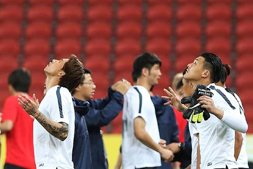 亚洲杯：中国队进行踩场训练