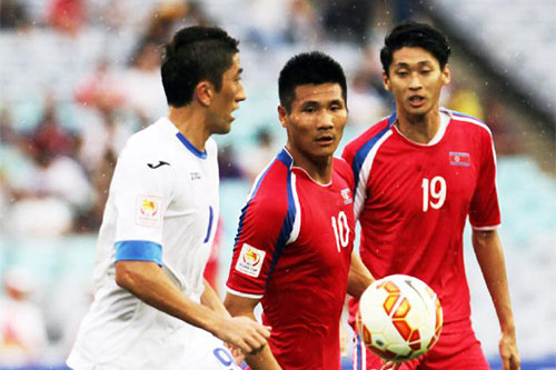 亚洲杯：朝鲜队不敌乌兹别克斯坦队[高清]