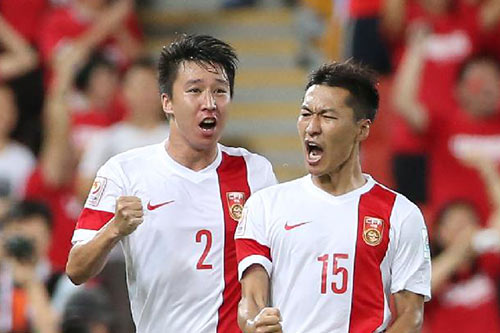 亚洲杯:国足2-1逆转乌兹别克斯坦 小组提前出线